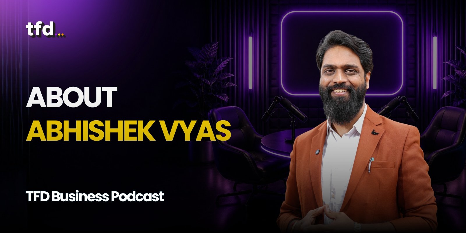 Hindi podcast host